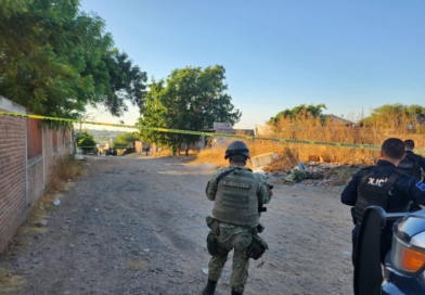 Envuelto en sábanas, localizan cadáver en la colonia Felipe Ángeles en Culiacán