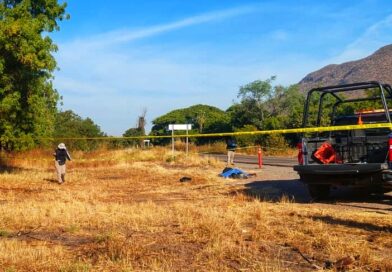 Hombre asesinado es hallado envuelto en cobija y plástico negro en Pericos, Sinaloa