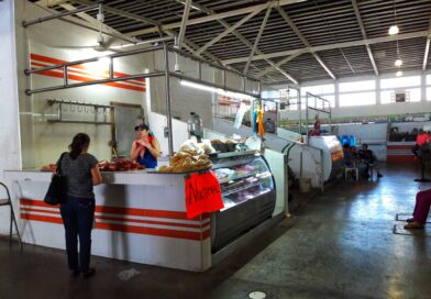 Van por la reactivación total del mercado municipal en Salvador Alvarado; más de 20 locales están cerrados o usados como bodegas