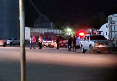 Tragedia en Guamúchil: Muere chófer al caer de un tráiler dentro de una acopiadora de granos
