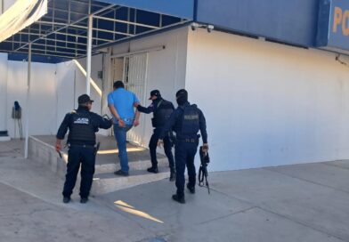 Detienen a hombre por agredir a su hija y amenazarla con un cuchillo en Guamúchil; intentó huir entrando a casilla electoral