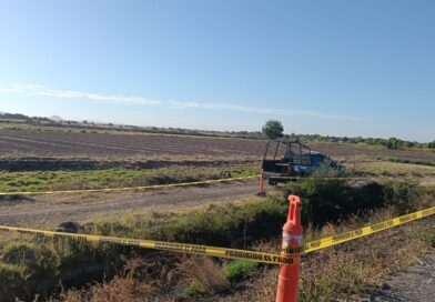 Motociclista muere al caer a canal de riego en carretera de Pericos a El Rodeo