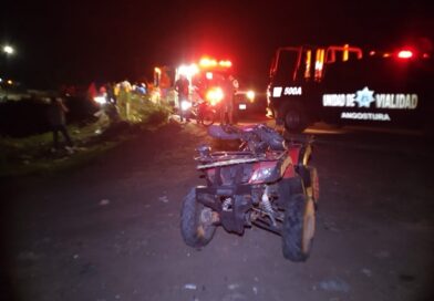 Accidente en Angostura deja un motociclista muerto y un menor lesionado