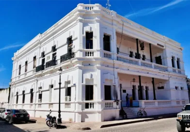 Corte de luz paraliza la Presidencia Municipal de Mocorito; admiten retraso en pago a CFE