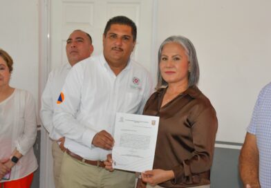 Reconoce Lupita López trayectoria de José Carlos Espinoza y toma protesta a Héctor Eduardo López en Protección Civil